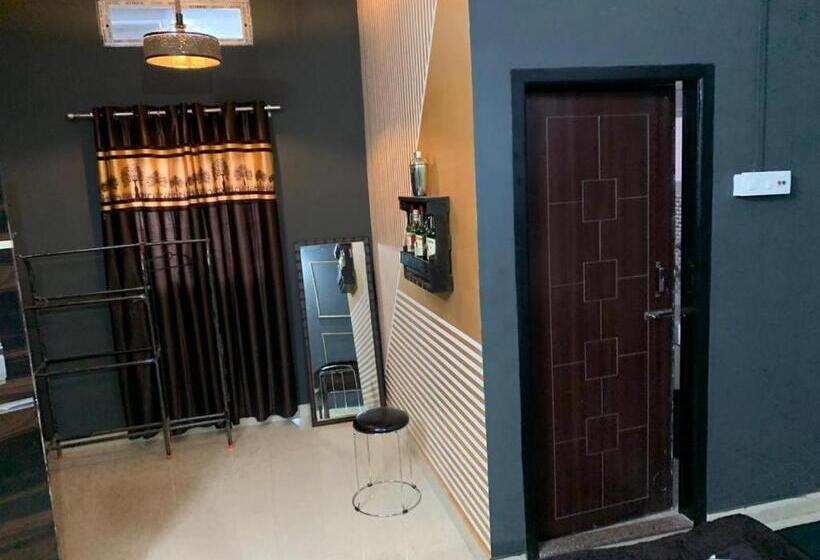 پانسیون The Bourbon Bliss