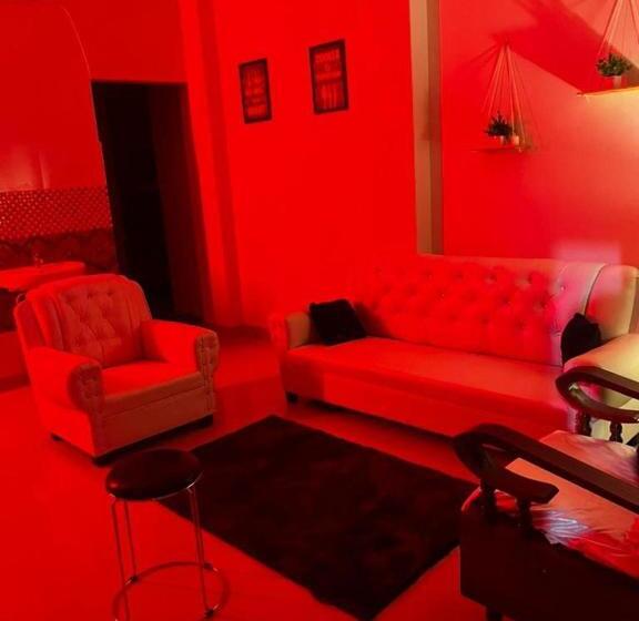 پانسیون The Bourbon Bliss