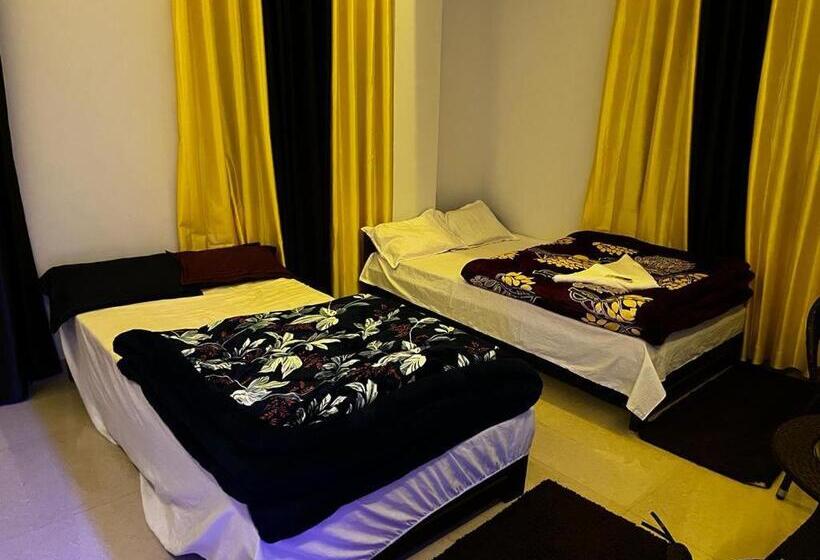 پانسیون The Bourbon Bliss