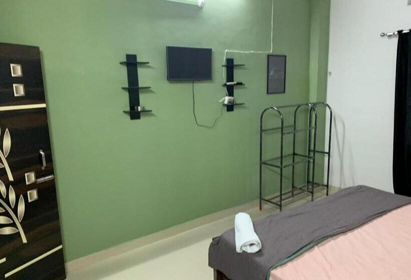 پانسیون The Bourbon Bliss