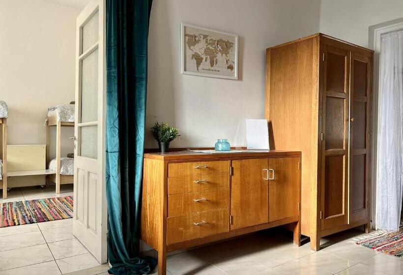 Retro Hostel
