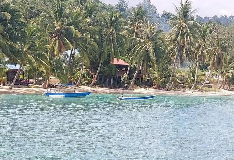 هاستل Ella S Place Salang Tioman