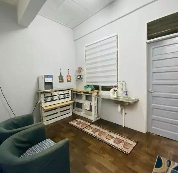 Retkeilymaja Rumahrehat