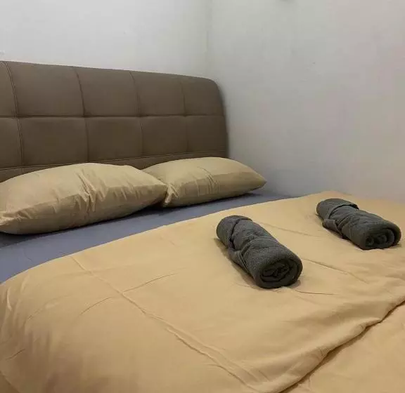 Retkeilymaja Rumahrehat