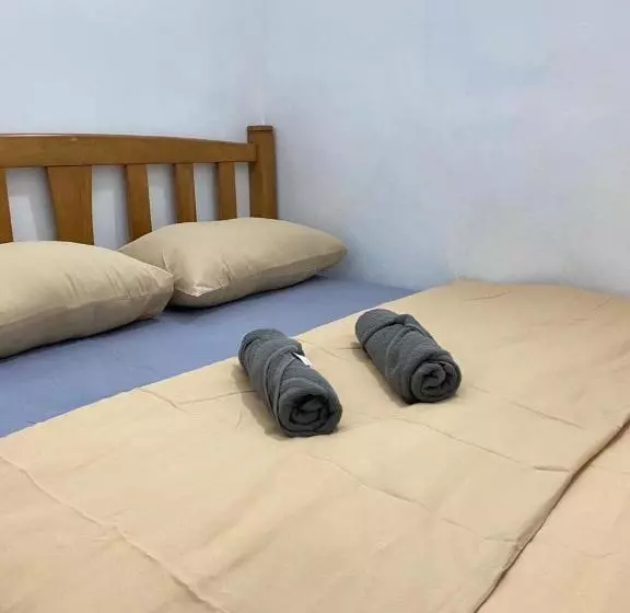 Retkeilymaja Rumahrehat