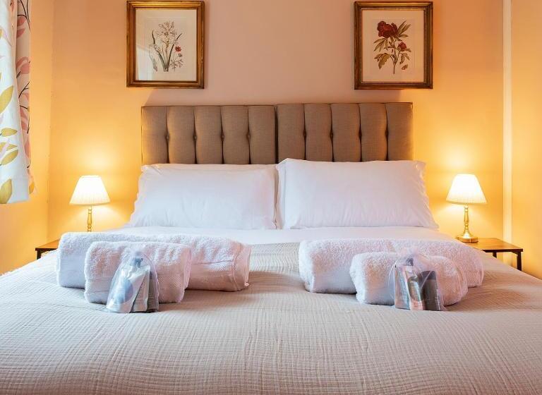 旅馆 The White Horse, Rogate