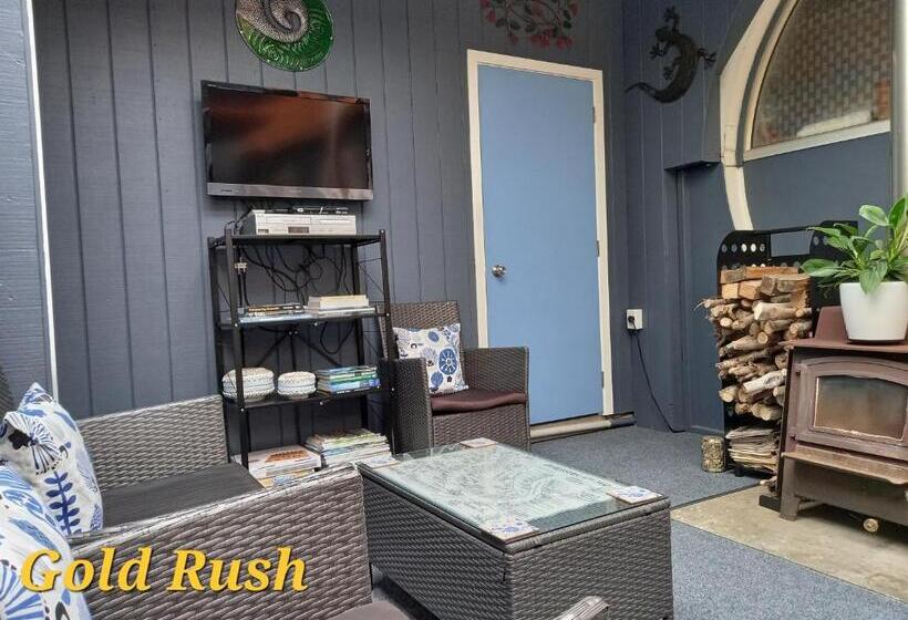 Bed and Breakfast Charleston Goldfields Accommodation