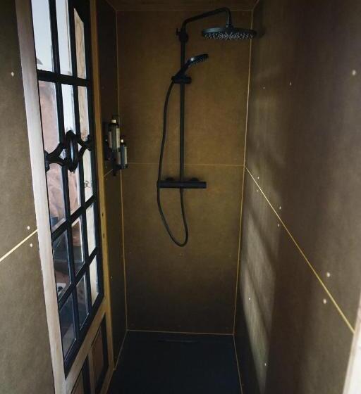 Bed and Breakfast N Joy