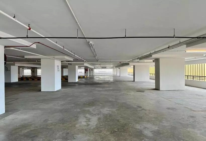 Borneotel The Shore Kk By Chg