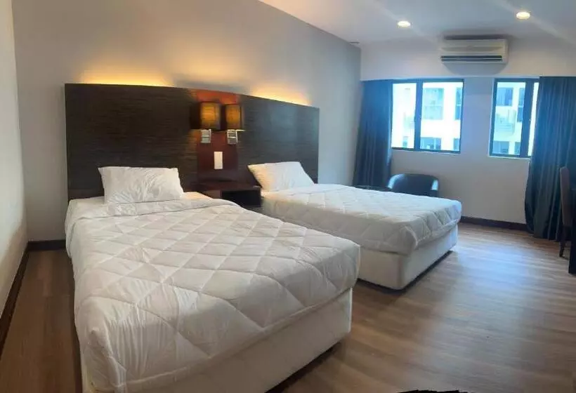 Deluxe Twin Room Ays