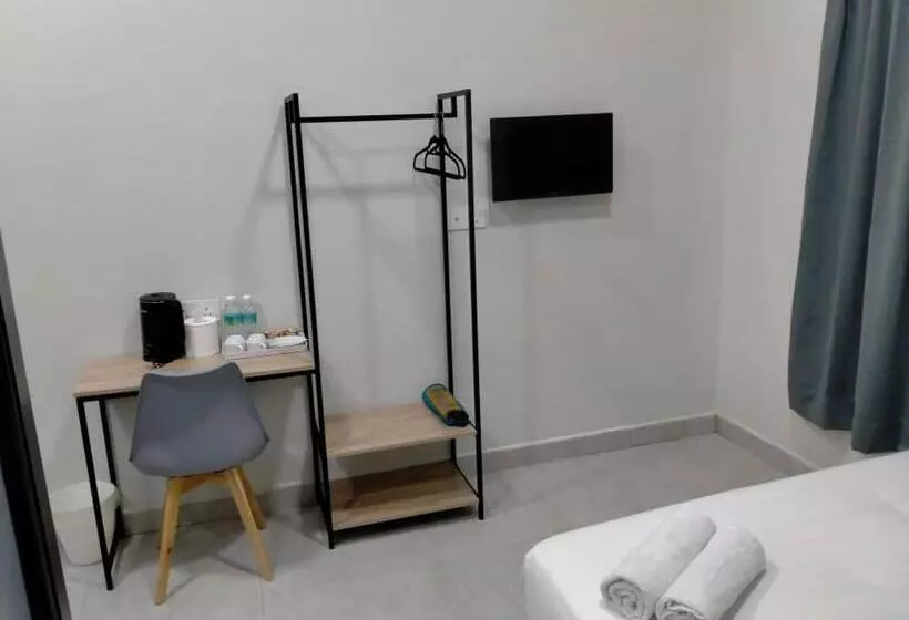 ホテル Mutiara Kuala Krai