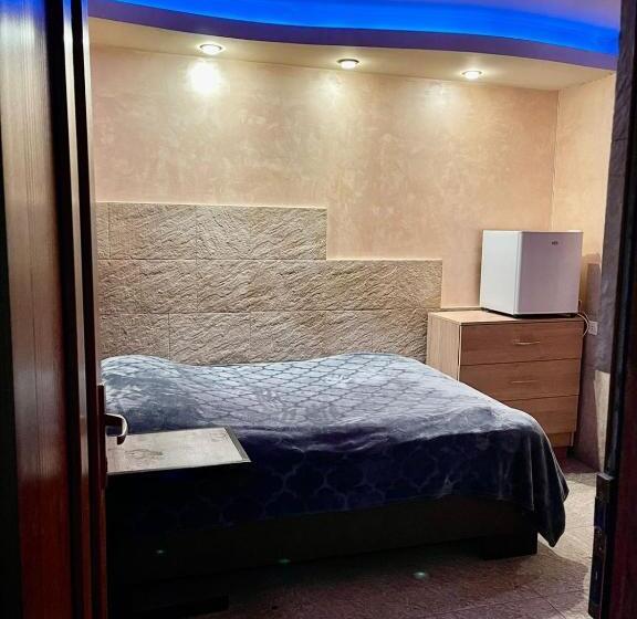 Best Hotels And Apartments