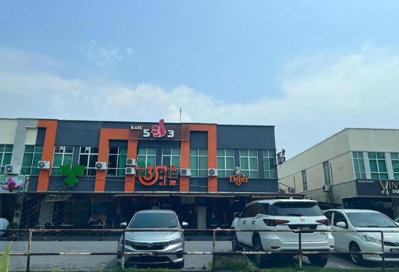 호텔 Oyo 90866 Rakyat Inn