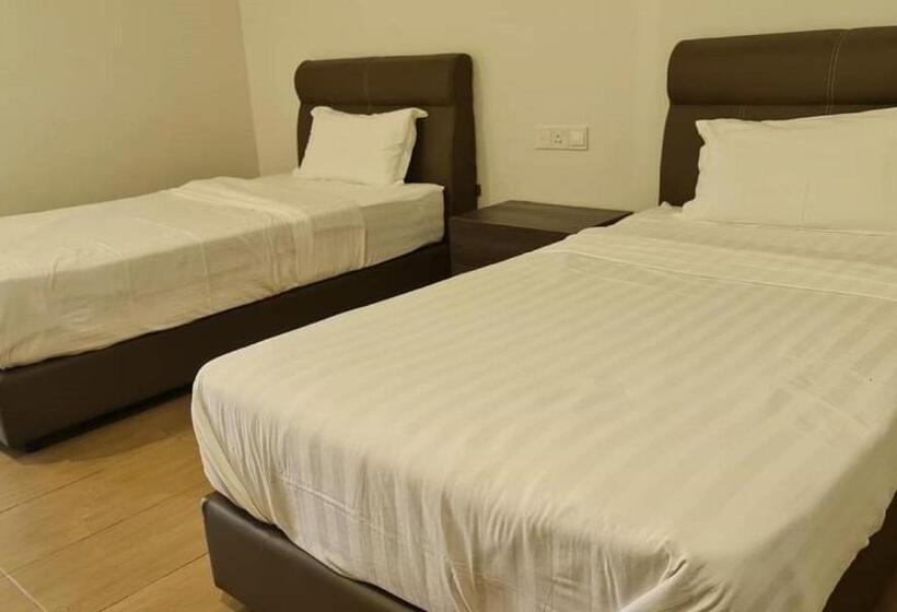 호텔 Oyo 90866 Rakyat Inn