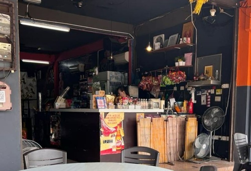 호텔 Oyo 90866 Rakyat Inn