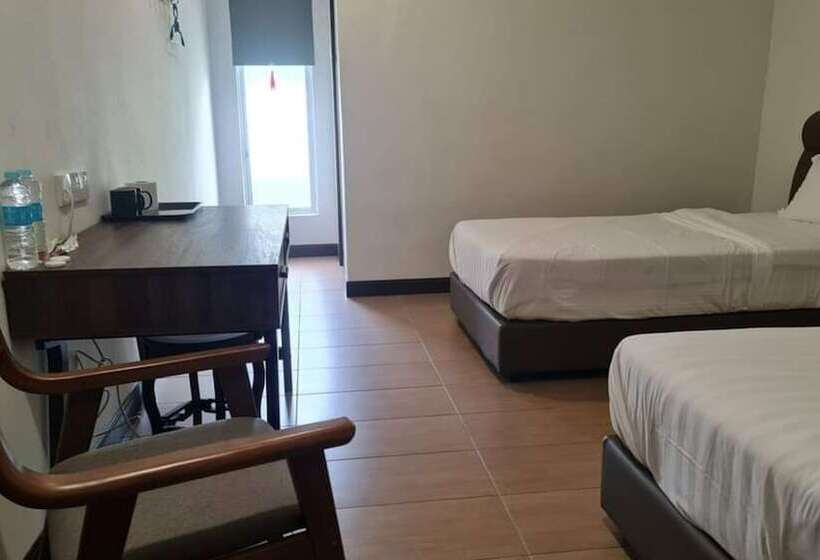 호텔 Oyo 90866 Rakyat Inn