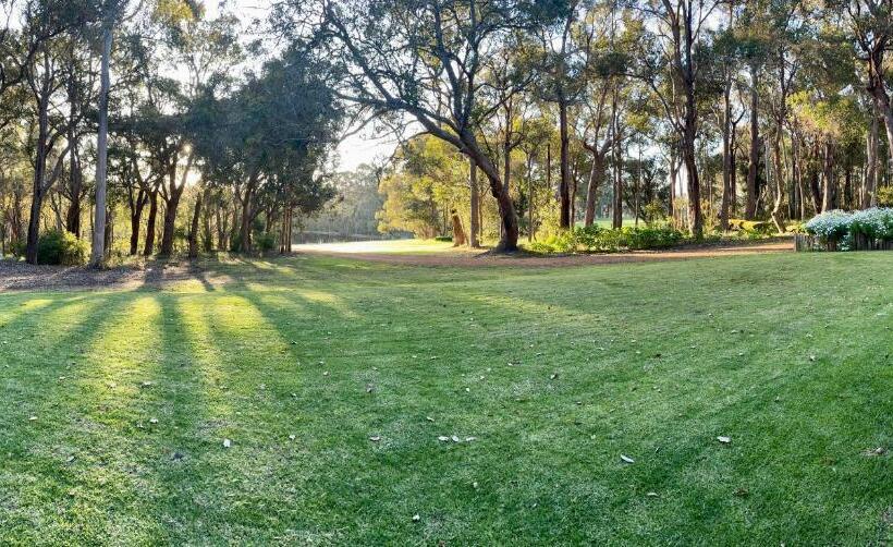 Hotelli Springwood Cottage