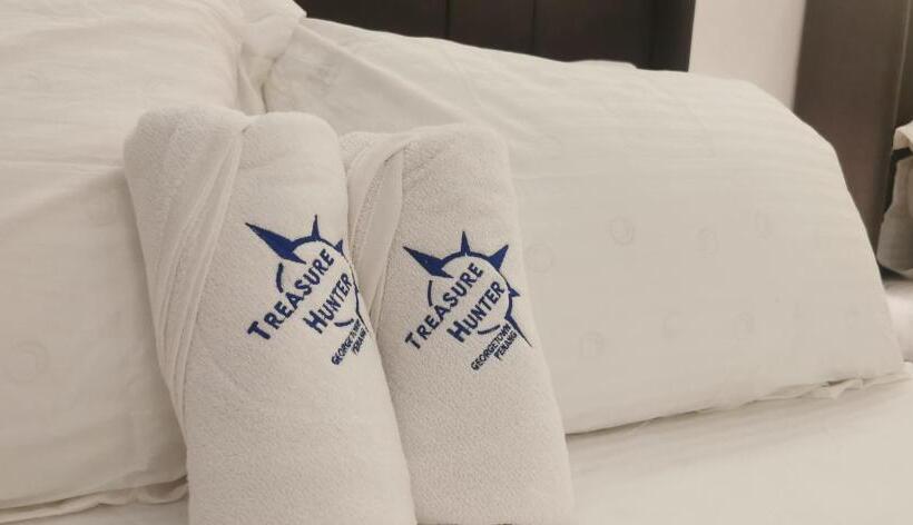 هتل Treasure Hunter At Heritage Georgetown