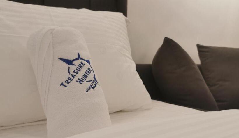 هتل Treasure Hunter At Heritage Georgetown