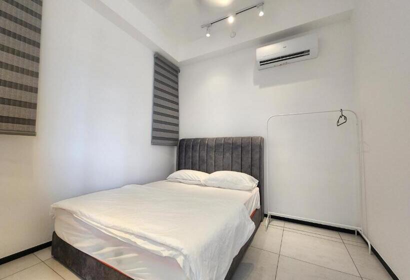 酒店 Urban Suite George Town