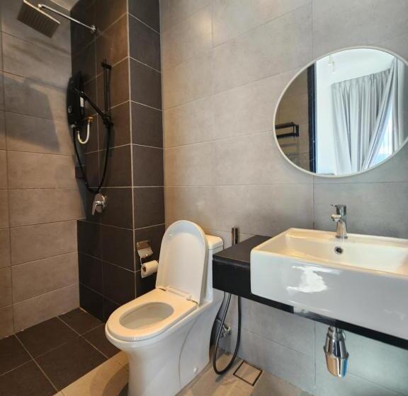 酒店 Urban Suite George Town