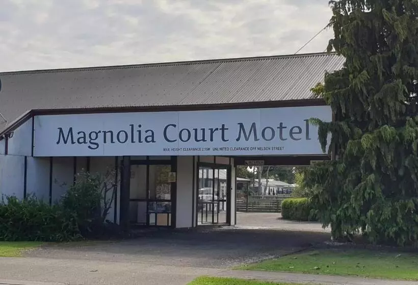Magnolia Court Motel