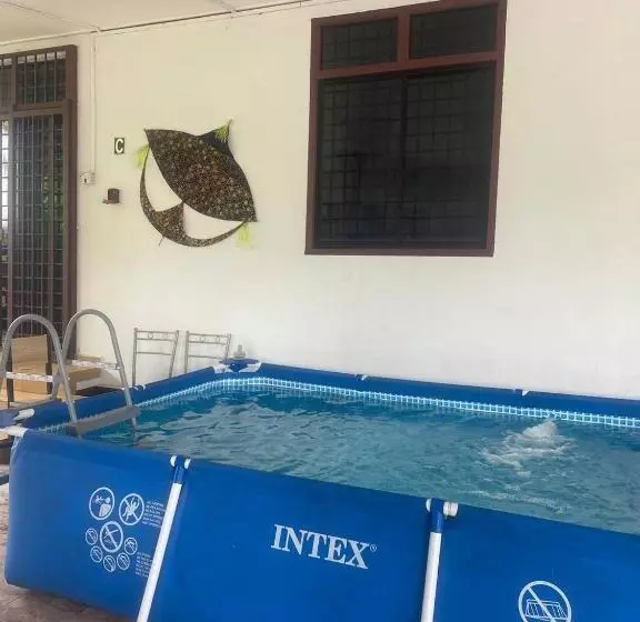 Majatalo 4r4b With Pool D Klate Artstay Inap Seni Klate