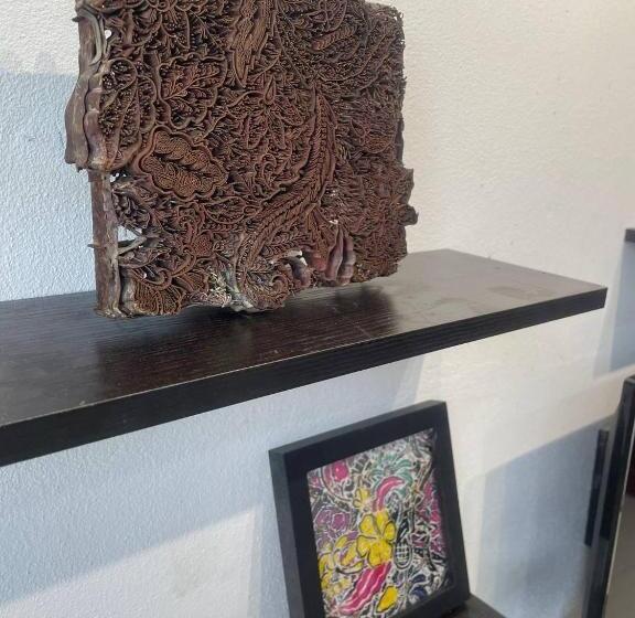 Majatalo 4r4b With Pool   D Klate Artstay   Inap Seni Klate