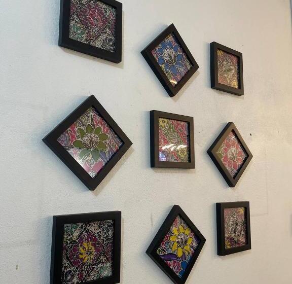 Majatalo 4r4b With Pool   D Klate Artstay   Inap Seni Klate