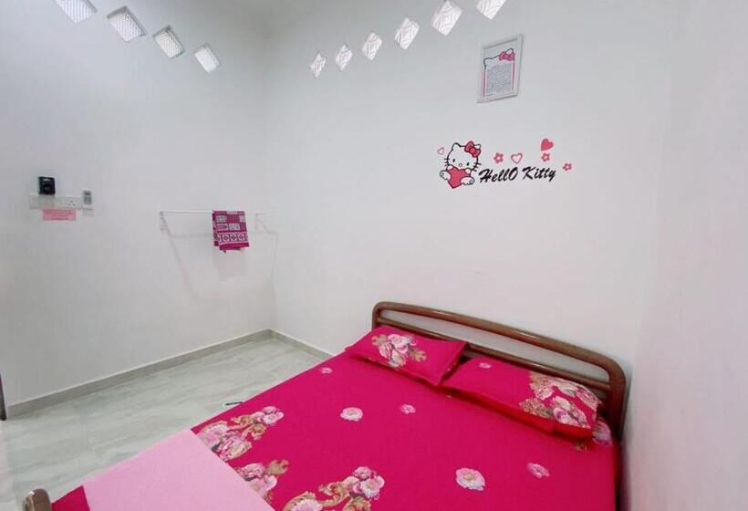 بنسيون Roomstay Hellokitty House