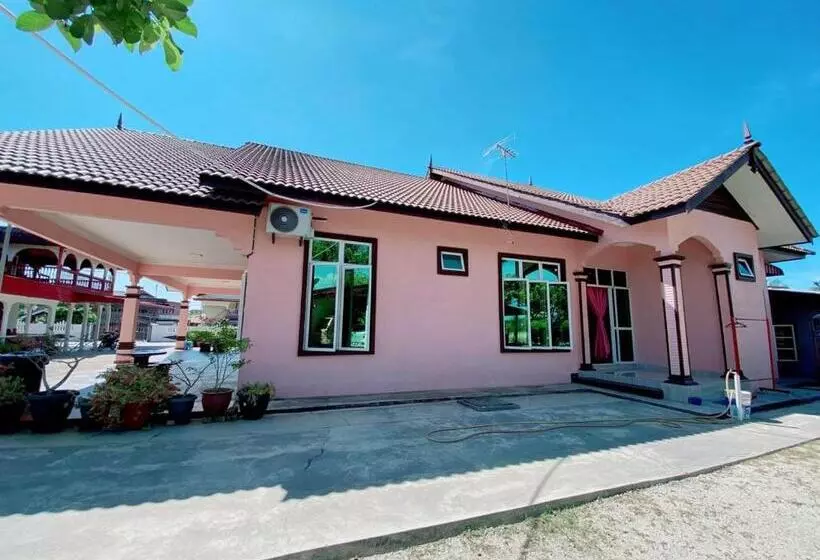 Majatalo Roomstay Hellokitty House