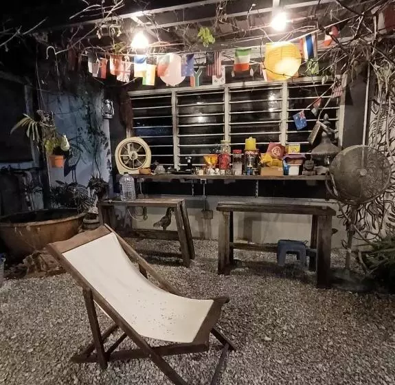 ペンション Lung Tok Entreprise 茶馆民宿