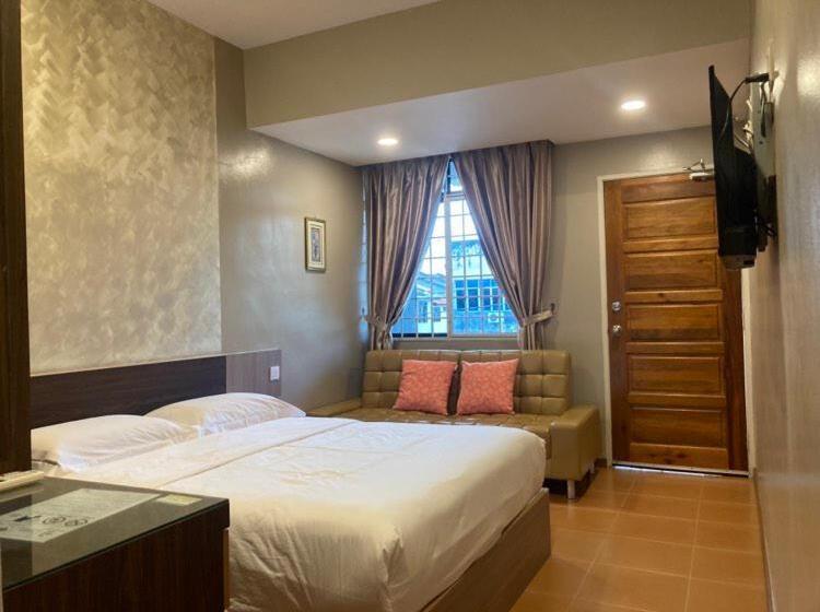 Pensão Lung Tok Entreprise 茶馆民宿