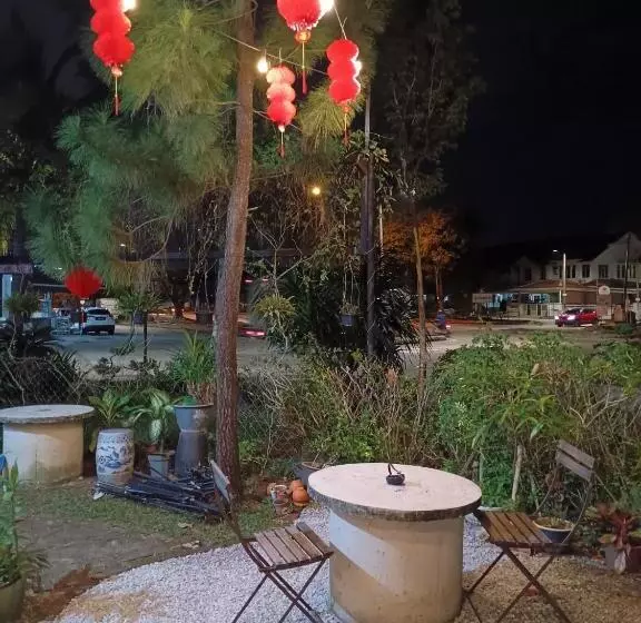 ペンション Lung Tok Entreprise 茶馆民宿