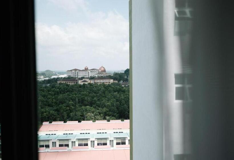 Pensão Mahkota Valley Suite By Timorra