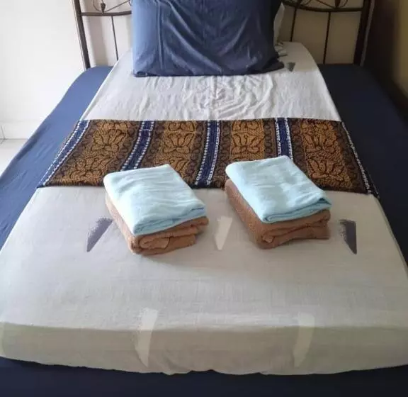 Majatalo Mersing Chalet Teluk Sisek