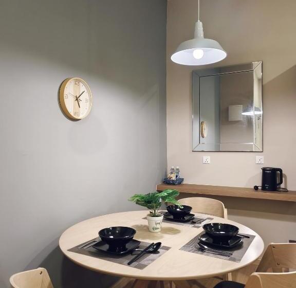 펜션 Valley Suites By Wyatthomes