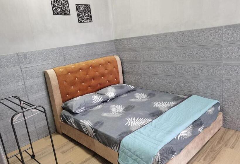 פנסיון Villa Hajah Rugayah