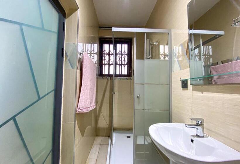 منتجع Royal Riverside Lodge