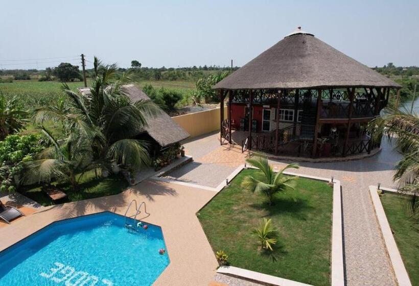 منتجع Royal Riverside Lodge