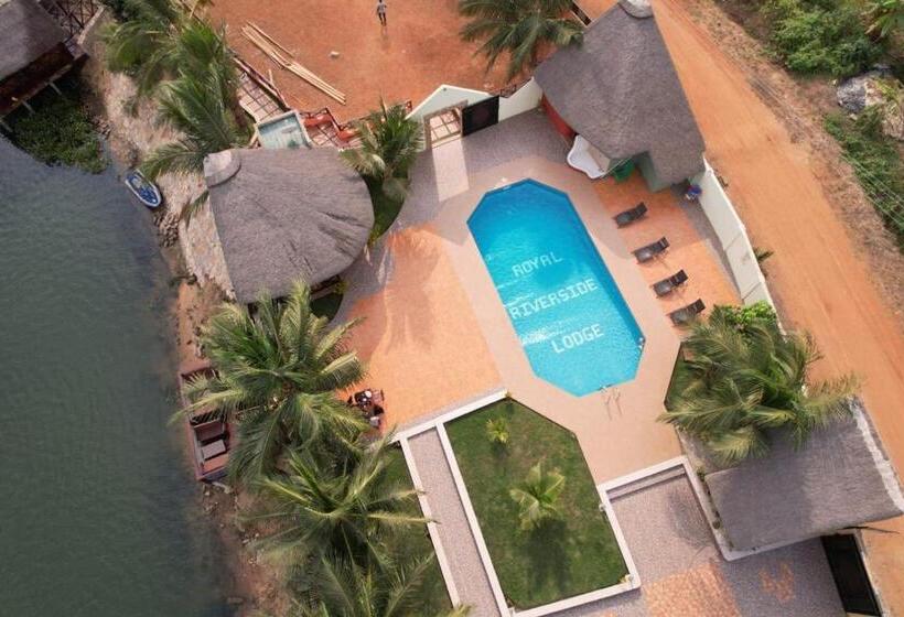 منتجع Royal Riverside Lodge