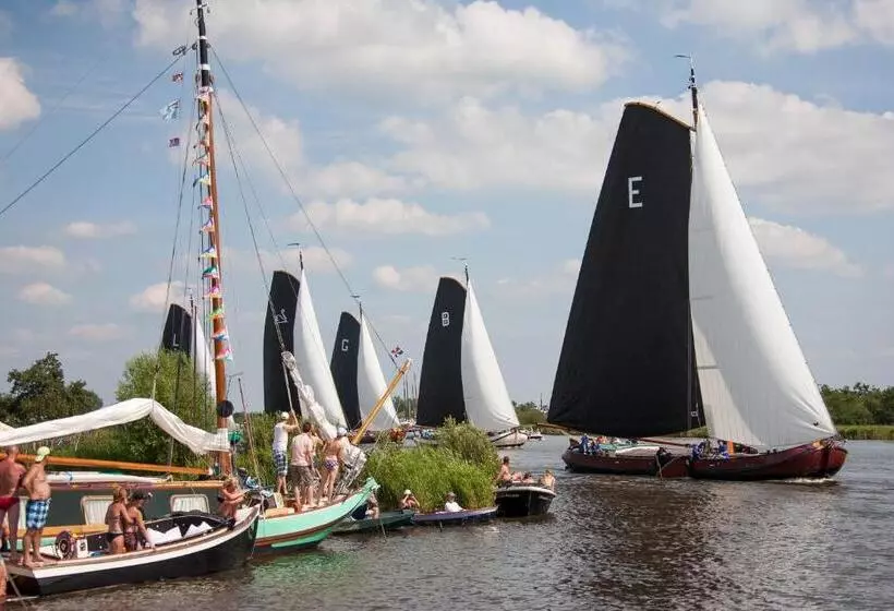 リゾートホテル Summio Vakantiepark It Wiid