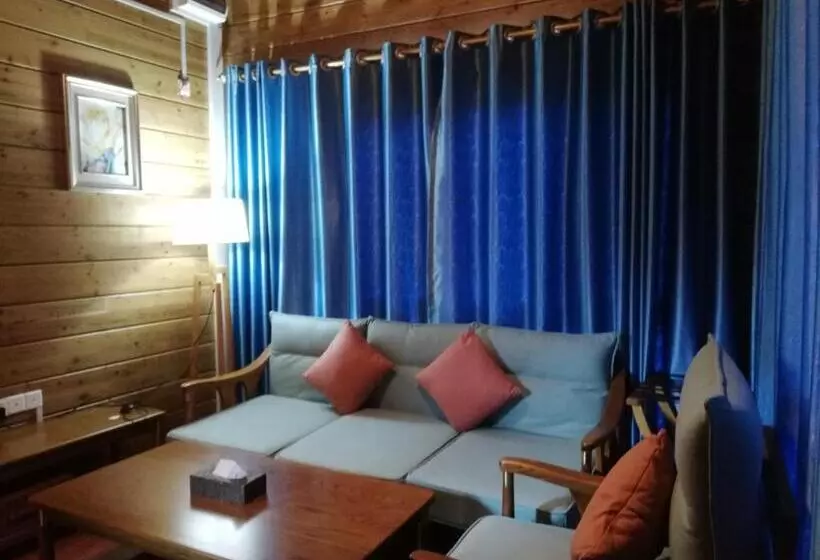 Swift Garden Resort
