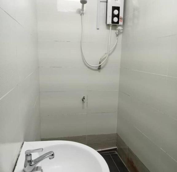 Aeropod Hostel Economy Deluxe King Room