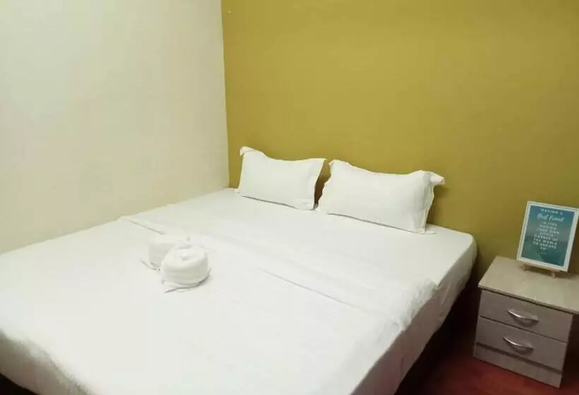 Aeropod Hostel Economy Deluxe King Room