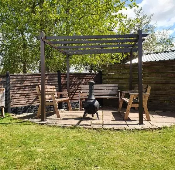 ユースホステル Rooms At The Bush