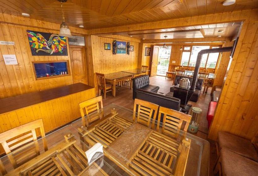 Hotel Adventure Valley