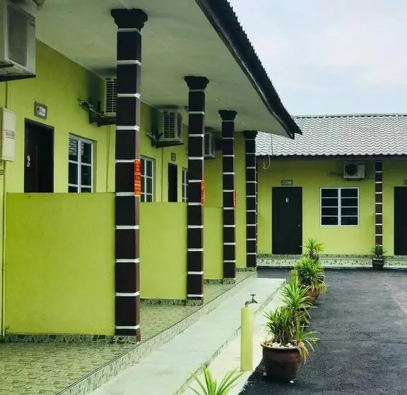 Hotelli Chalet Sri Damai