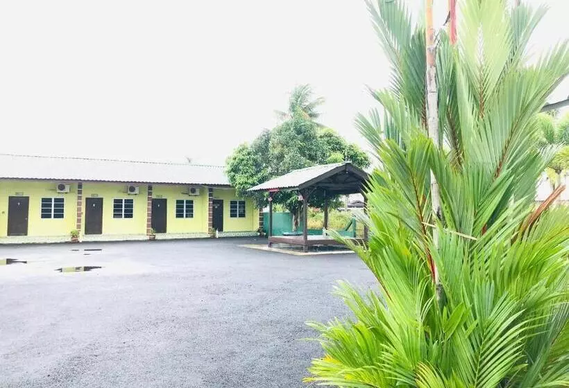 Hotelli Chalet Sri Damai