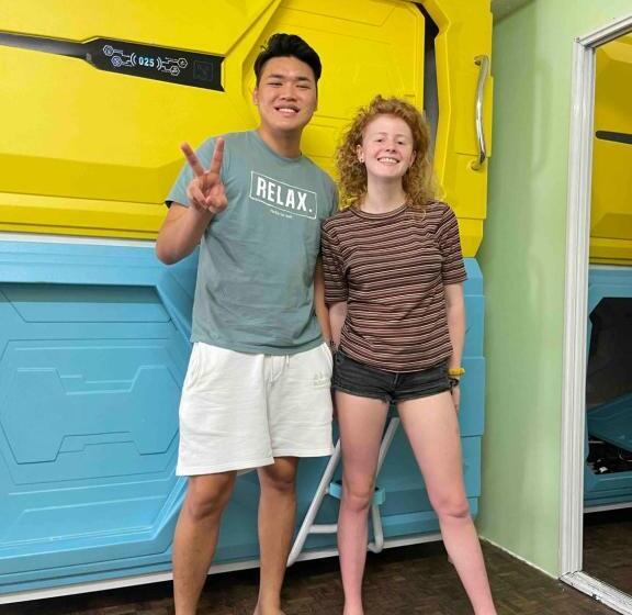 캡슐 호텔 Pelangi Capsule Hostel